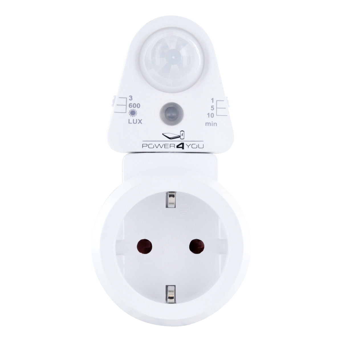 Adapter socket with PIR motion sensor