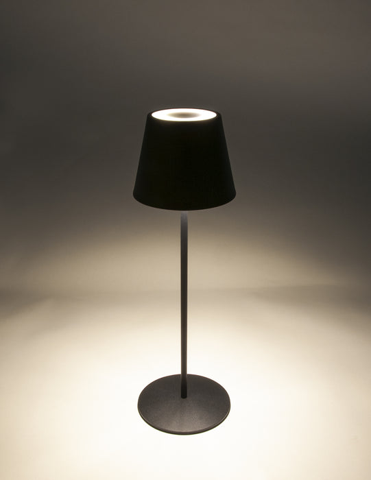 Tischleuchte mit Touchsteuerung aus Metall